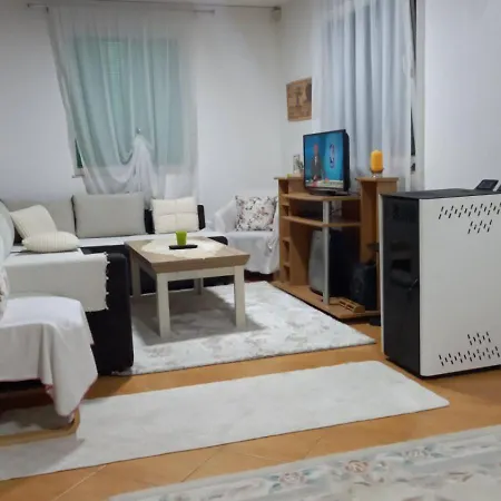 Zeleni Raj * 코니츠