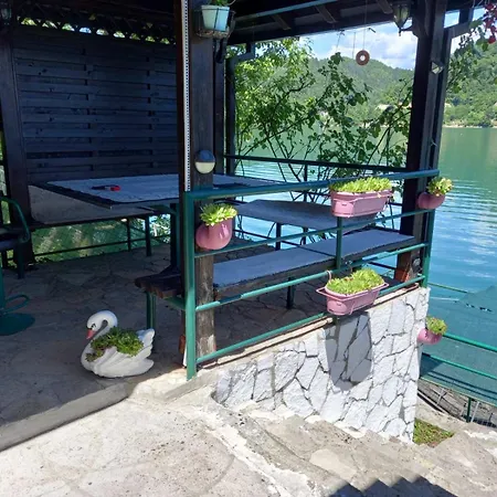 Tatil Evi Zeleni Raj *