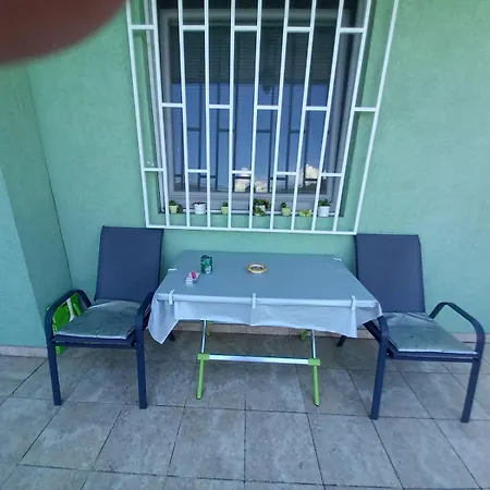 Zeleni Raj * 코니츠